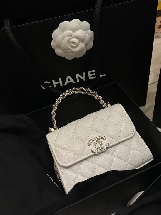 Chanel Handbags - Classic Chanel Bag: A Stylish and Versatile Choice for Elegance